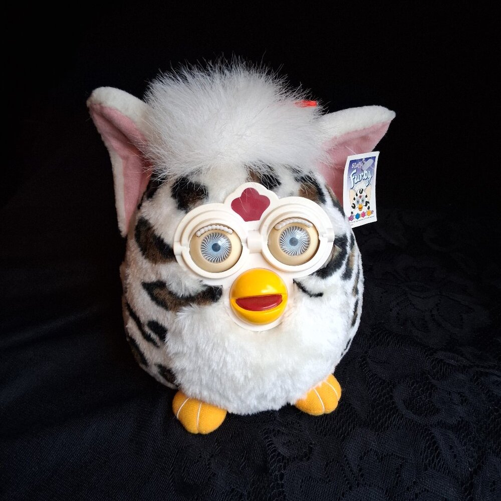 Vintage '99 Furby Plush "Snow Leopard"—Nanco Arcade-Style Crane-Game Prize w/Tag